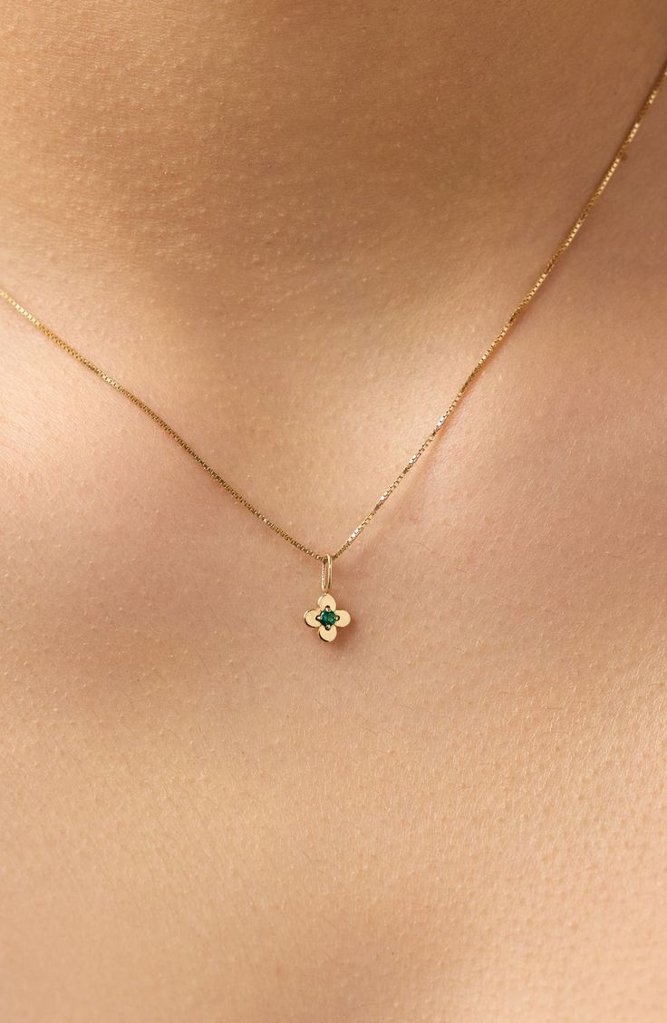 minimalist gold jewelry